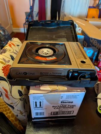 Free portable gas stove and cartridges 1