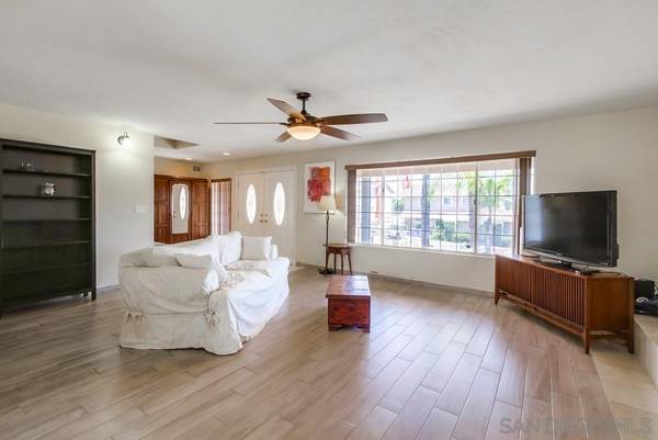 $1,450 / 2 habitaciones - Habitaciones excelentes en hermosa casa de La Mesa (La Mesa)63865933933955123