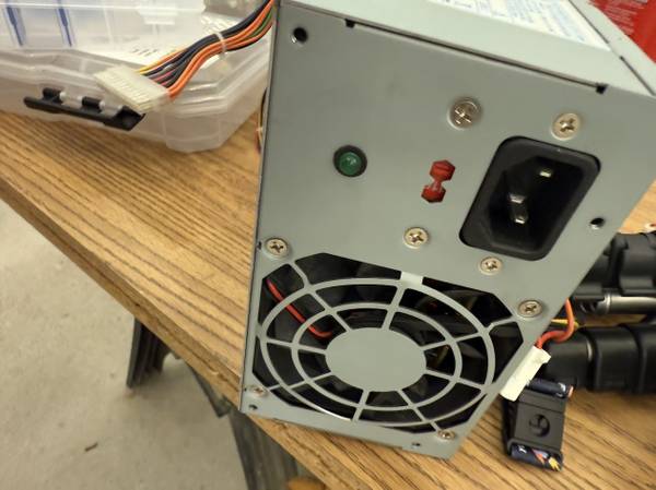 Fuente de alimentación Liteon 300 W - $10 (GILBERT)63469933602049123