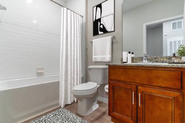 $1,129 / 501ft2 - Lady Lake, Electrodomésticos de Acero Inoxidable, Gran Isla de Cocina (Lady Lake, Ocala)63861745025283124