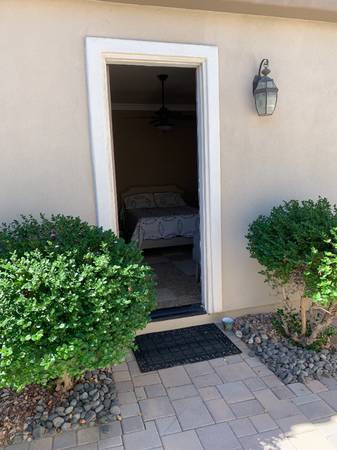 1 Attached Casita With Private Entrance In Guard Gated Community Ideal F 1