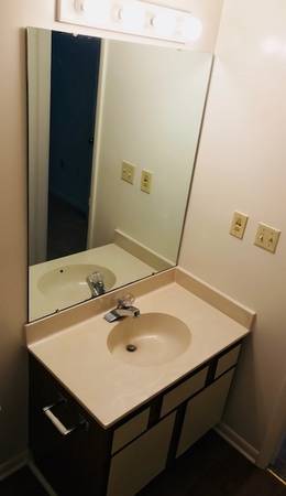 $1,299 / 1br - 776ft2 - 1 Bedroom 1 Bath $1,299 776ft2 (Asheville)64029373399042123