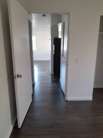 $1,655 / 2br - 885ft2 - A New Wave of Living at your Service (2001 E. Cross Ave Tulare CA)63809887458435123