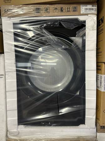 Brand New Samsung Electric Dryer 1