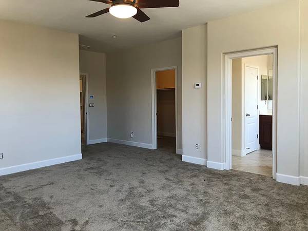 $1,050 / 4br - 2088ft2 - *\Spacious 4BR Natomas Home – 2-Story with Loft & 2-Car Garage!/* (Sacramento)63790665410177123