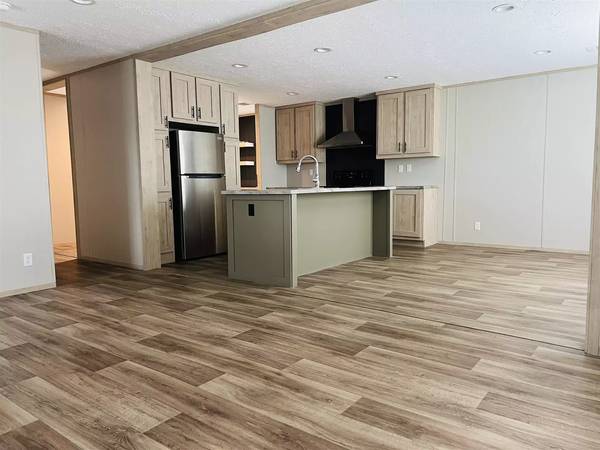 $1,869 / 3br - 1456ft2 - The right place for you! Beautiful 3 bed / 2 bath - prime location! (Fort Pierce)63799908837633122