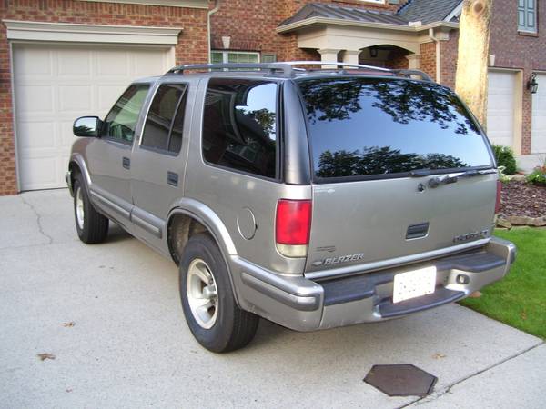 1999 CHEVROLET BLAZER LS POCAS MILLAS - $5,000 (ALPHARETTA)63620223777667122