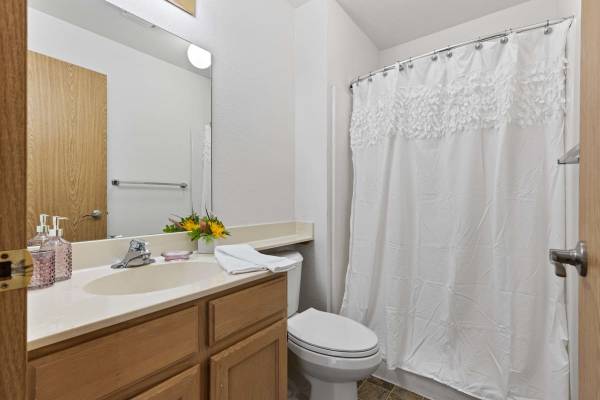 $1,455 / 2br - 960ft2 - 2 Bed/2 Bath, W/D, A/C, Large Patio, Walk-in Closet, Pet Friendly (Coeur d'Alene)63969876365186120