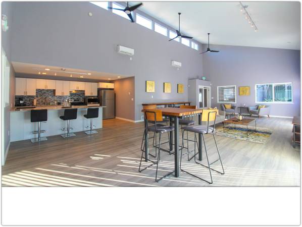 $1,770 / 1br - 720ft2 - Great 1 bed / 1 bath! We Love Pets! Ask about our Pet Policy (Kent)63688277950593122