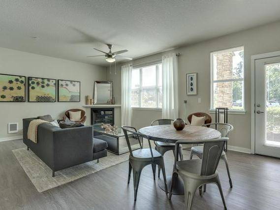 $1,895 / 2br - 1150ft2 - Public Transportation, Coat Closet(s), Linen Closets, Onsite Dog Park (Wilsonville- The Grove)63956788837634120