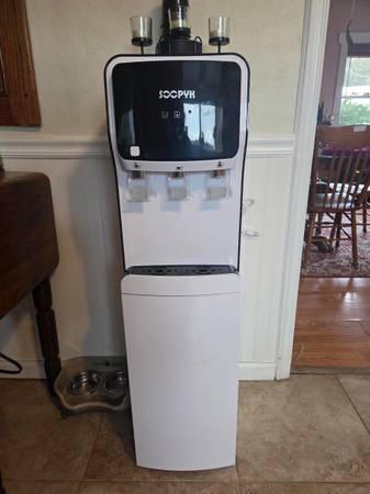 Bottom loading water cooler 1