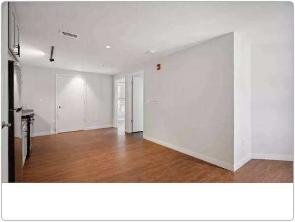 $1,271 / 1br - 475ft2 - Just the place you're looking for! Come and see! (Washington - Situated in the heart of Navy Yard)63895919133955121