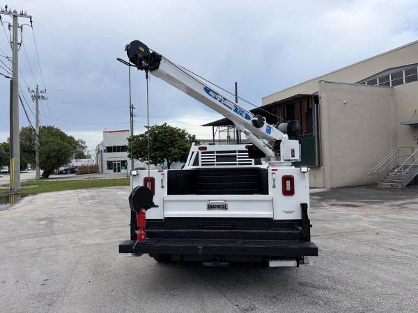 2019 Ford F350 SD 4X4 - Photo 11