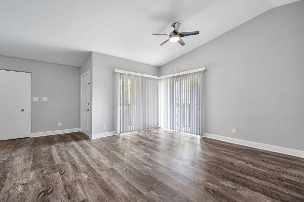 $2,581 / 3br - 1400ft2 - Easy Commute + Quiet Community = Perfect Balance! (9873 Lawrence Road, Boynton Beach, FL)64002013908867123