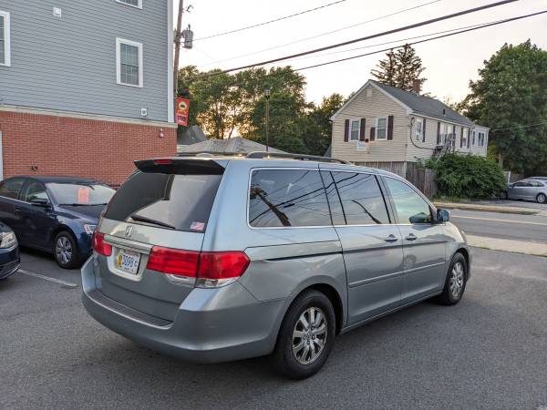 2008 HONDA ODYSSEY EX_L, MINIVAN DE 8 PASAJEROS, CUERO, TECHO SOLAR. - $4,995 (WHITMAN MA)63618089896065124