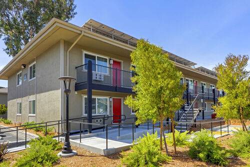 $2,220 / 1br - 588ft2 - ¡AMIGABLE CON MASCOTAS! ¡SIN DEPÓSITO POR MASCOTAS! ¡ACEPTAMOS SOLICITUDES! 1H, 1BA $2220 (san jose west)63686085542275121