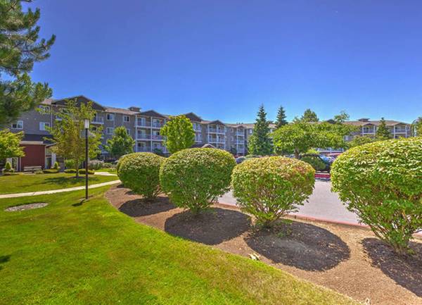 $1,694 / 2br - Acceso Controlado, Lavavajillas, Alfombrado (9615 Holly Drive, Everett, WA)63811610492161121