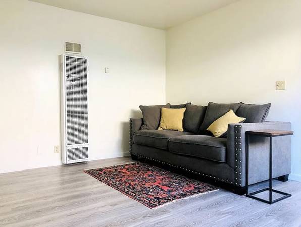 $2,395 / 1br - Great Santa Cruz Apartment 1 Bed, 1 Bath "Bt Properties" (santa cruz)64049800226818122