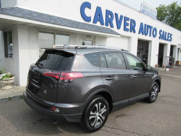 2017 Toyota Rav4 LE AWD, solo 55 mil millas, cámara de reversa, garantía incluida Rav 4 - $17,995 (St. Paul)63481506996481123