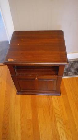 Wood End Table 1