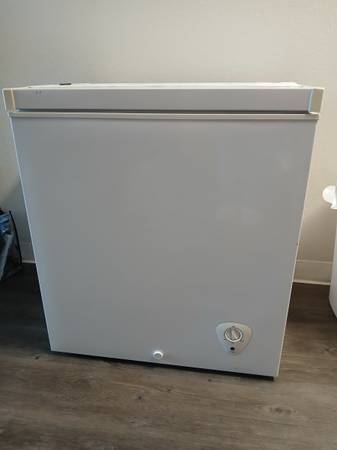 Kenmore deep freezer 1