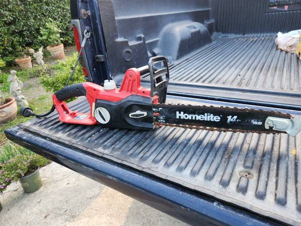 ELECTRIC CHAIN SAWS 1