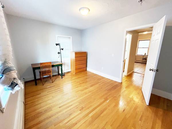 $4,800 / 4br - Apartment 4b/2b close to MIT Kendall Sq. (Cambridge)63810039891073123