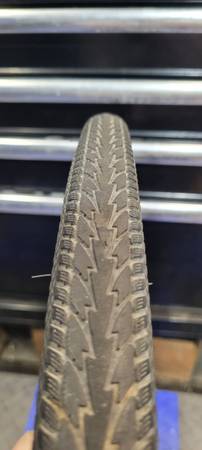 Single Continental Contact 28 x 1-1/4 x 1-3/4 tire and tube 1