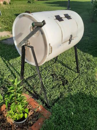 55 gallon compost tumbler 1