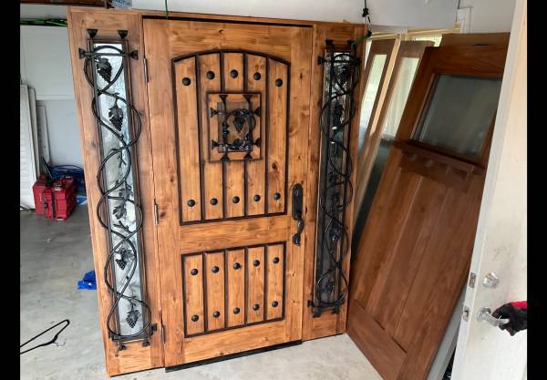 Pivot entry door, patio doors, different sizes and prices 1