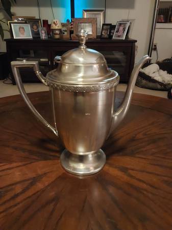 Rosette EPNS tea pot 1