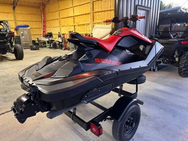 Venta de camiones, SUV y embarcaciones / Guntersville Alabama - $7500.00 (Guntersville Alabama)63624908782851124