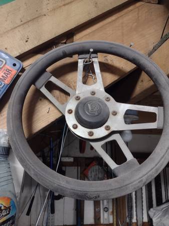 Firebird GT. STEERING WHEEL 1