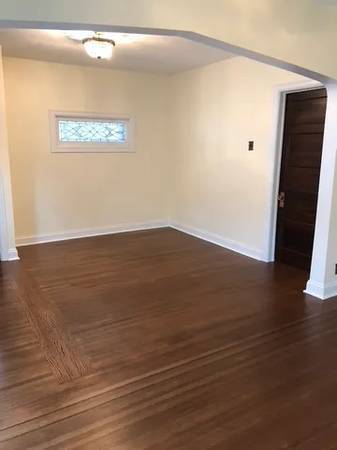 $1,100 / 2br - FIRST FLOOR 2 Bedroom/1 Bath Apartment in the heart of the West Side! (Front Park)63925203992450124