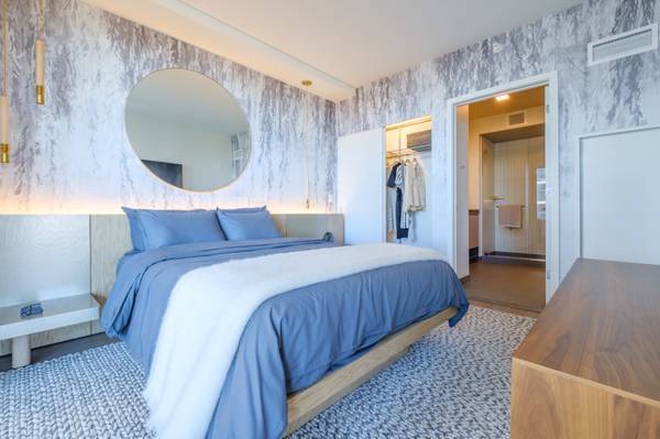 $6,750 / 3br - Printers Row 3 Bedroom, 6 Month Free Parking, Pool, Basketball Court (South Loop)64041646530689124