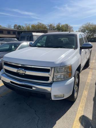2009 Chevrolet Silverado 1500 LT Texas Edition Crew Cab Only 128K $8900 CASH 1