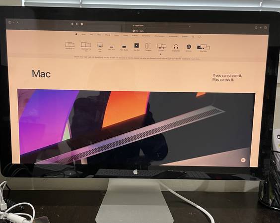 Apple thunderbolt display 27" great condition 1
