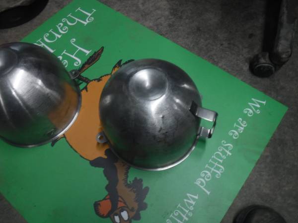 Stainless steel mixing bowls - $25063471410091011120