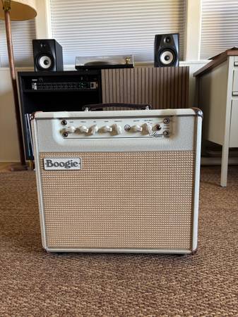 Mesa Boogie California Tweed 2:20 20-watt 1” x 12”guitar combo 1