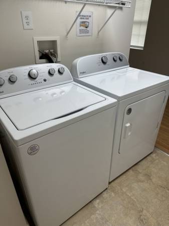 Few months used whirlpool top load washer and dryer set 1
