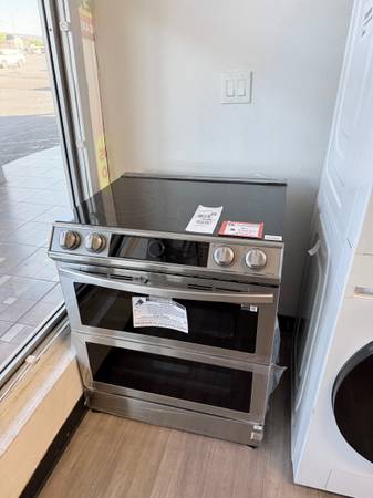 DOUBLE OVEN SLIDE IN ELECTRIC RANGES VERY NICE!! 1