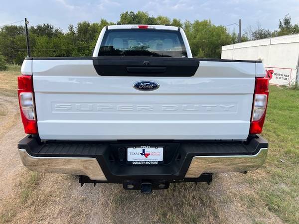 2020 Ford Super Duty F-250 SRW XLT 4WD Cabina Extendida Cama Larga 6.2L Gasolina - $32,970 (New Braunfels)63439417421187124