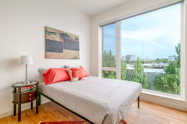 $1,295 Fetch Your New Home @ Nexus PDX! Pets Welcome! (SE Portland, E Burnside, Kerns)63867270471683122
