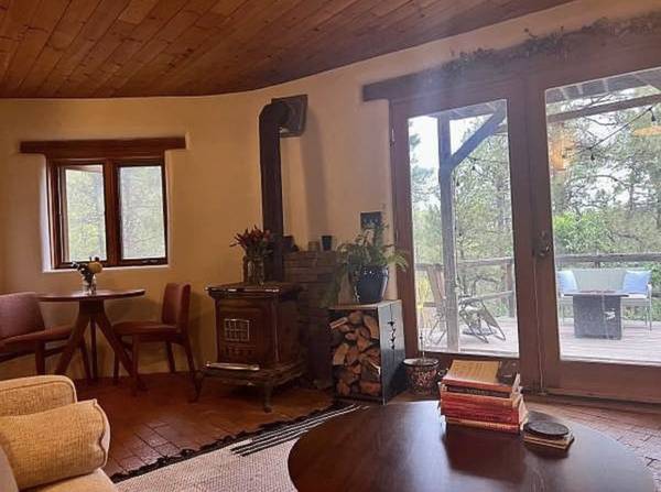 $695,000 / 5br - 3200ft2 - Private Retreat in the Ponderosa Forest, Beautiful Gated Property (Santa Fe)63659763812099124