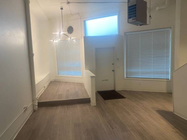$1,795 / 1br - 650ft2 - Great one bedroom in the heart of Ballard! (Ballard)63874306074499120