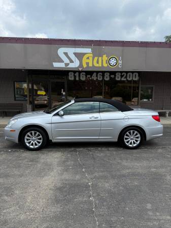2010 CHRYSLER SEBRING TOURING CONVERTIBLE 2D - $5,999 (+ SS Auto Inc.)63621970495363121