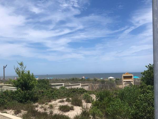 $1350.00 / 1br - 425ft2 - High Point North Oceanfront Studio63806890806147121