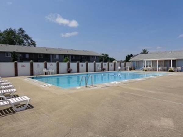 $964 / 2br - 830ft2 - 💤 Share a Wall, Not Your Secrets – Carmel Life (2609 Bow Court, South Bend, IN)63666048413697124