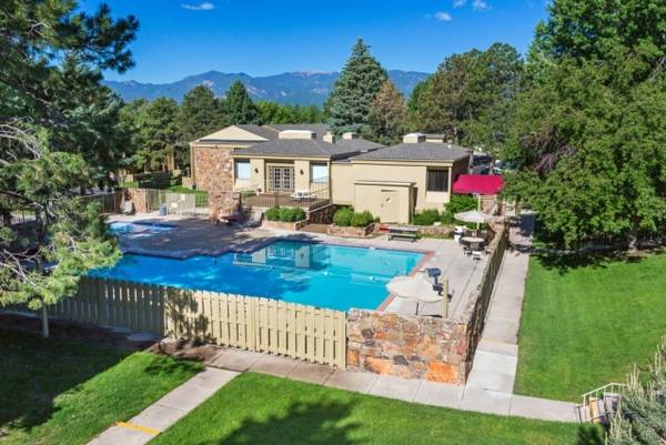 $945 / 1br - 675ft2 - DONT MISS OUT! - Limited Time $500 Special! (Colorado Springs)63658230910209121