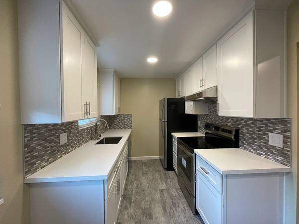 $1,600 / 1br - Renovated 1BR/1BA | Large Patio + Storage | Prime San Mateo Location (North Central)63657896043779124